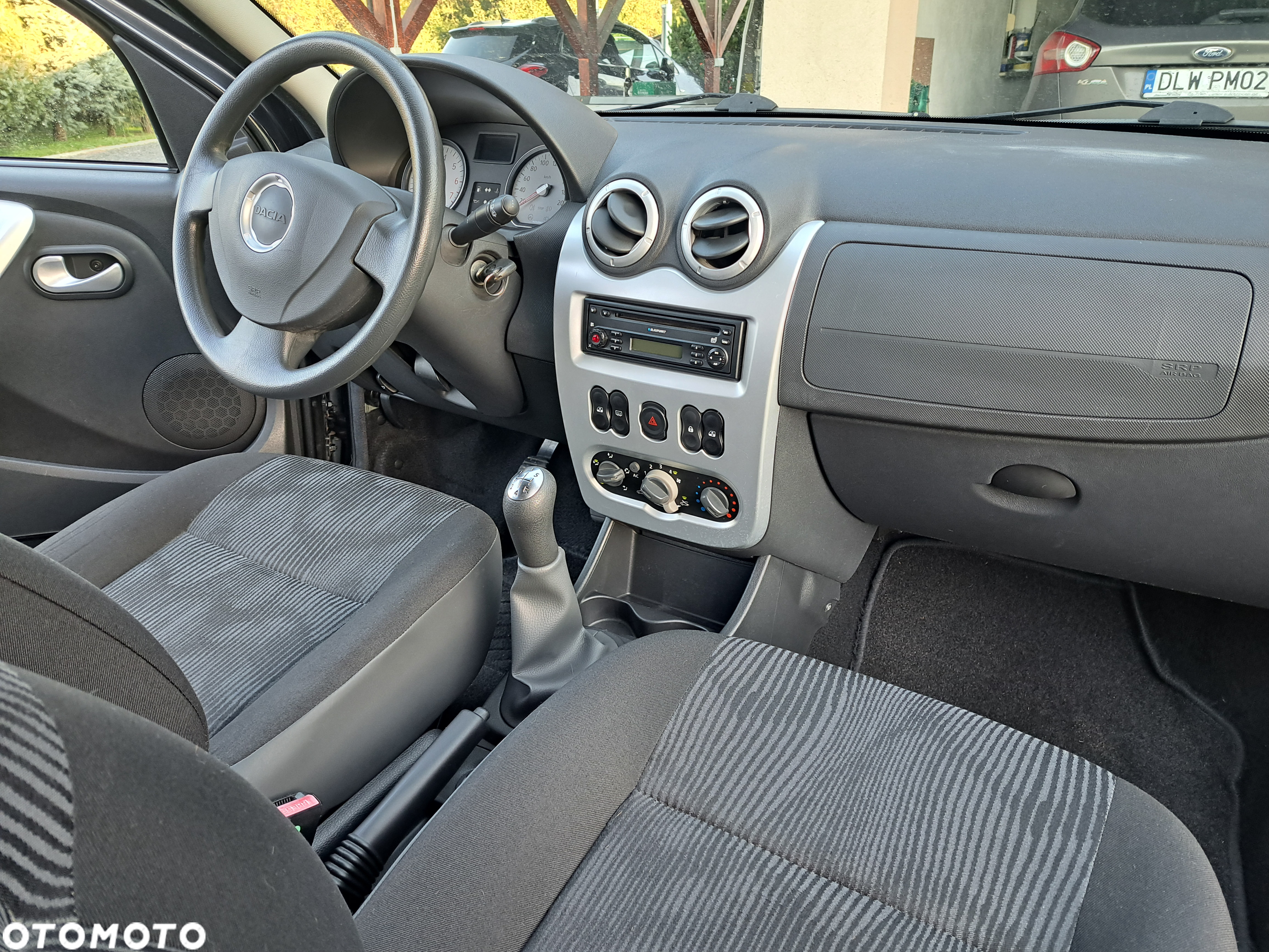 Dacia Logan MCV 1.6 16V Laureate - 32