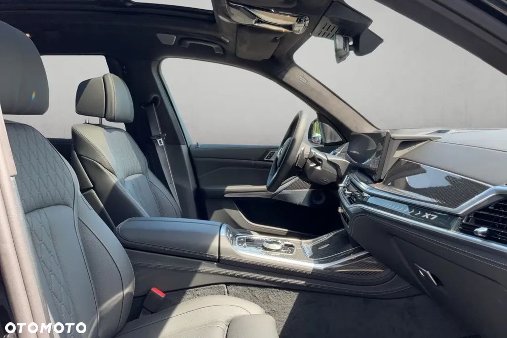 BMW X7 xDrive40d - 11