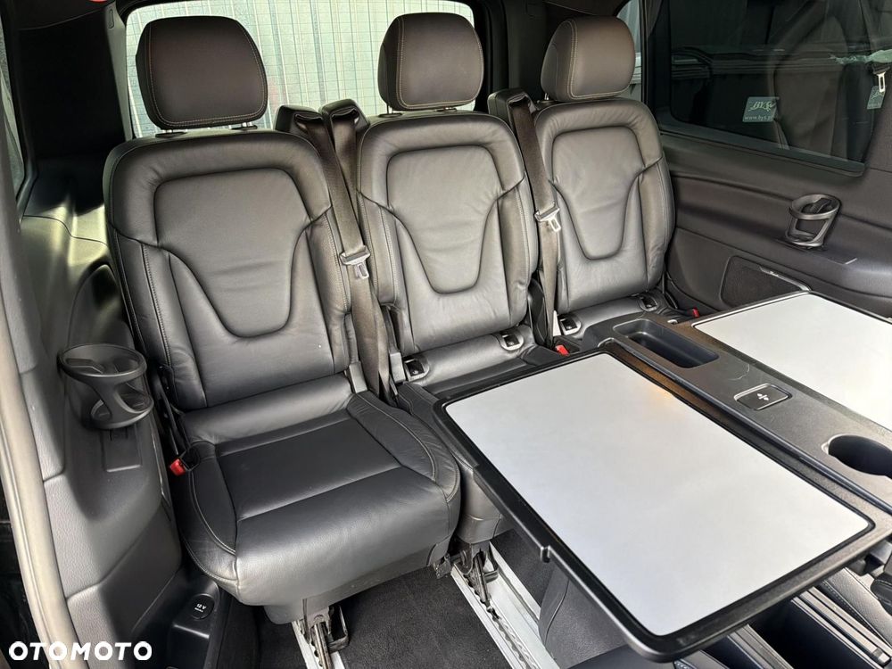 Mercedes-Benz Klasa V - 14