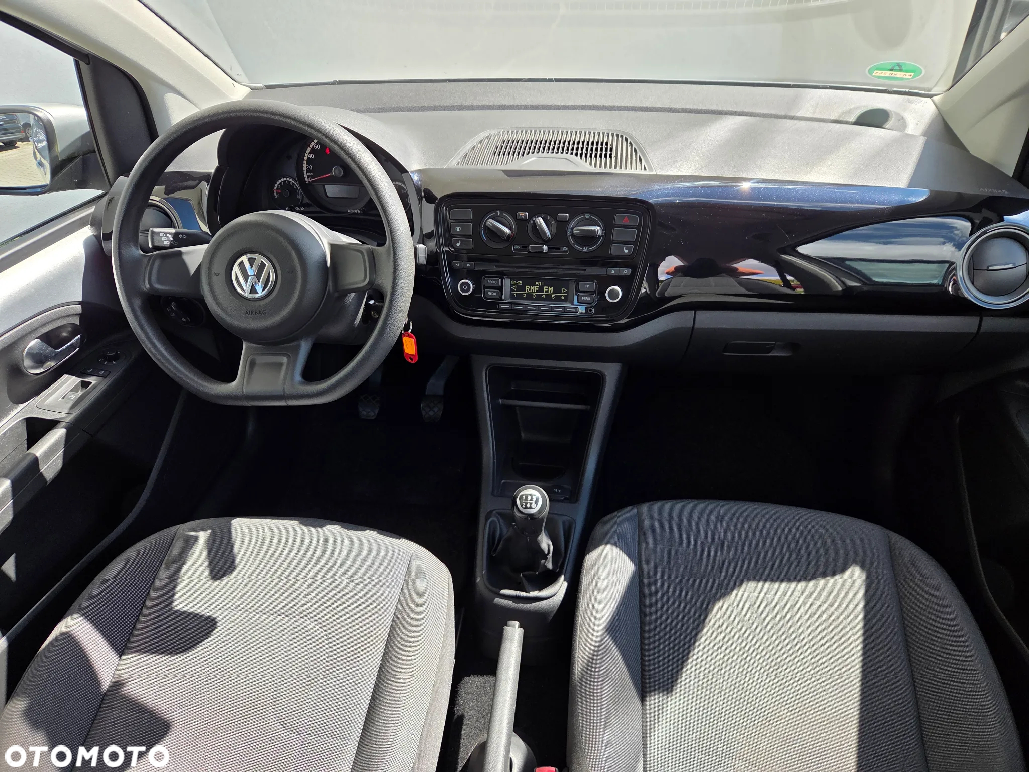 Volkswagen up! - 9