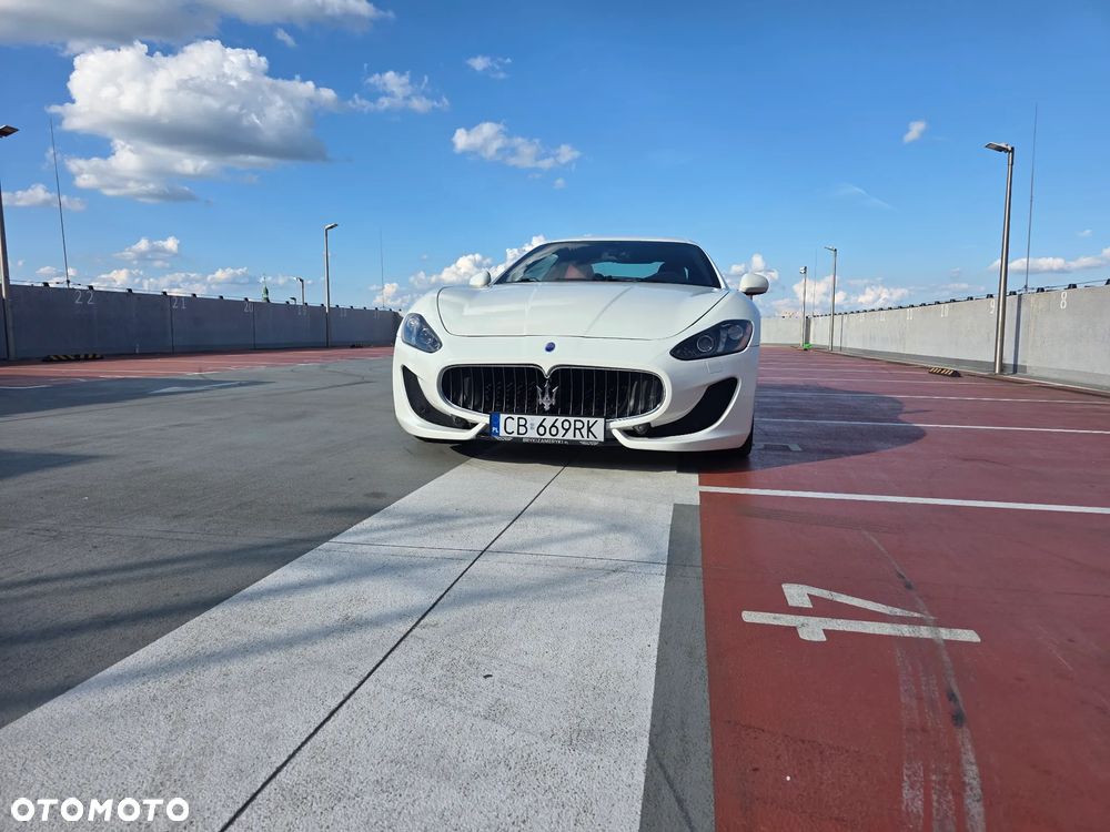 Maserati GranTurismo S Automat - 28