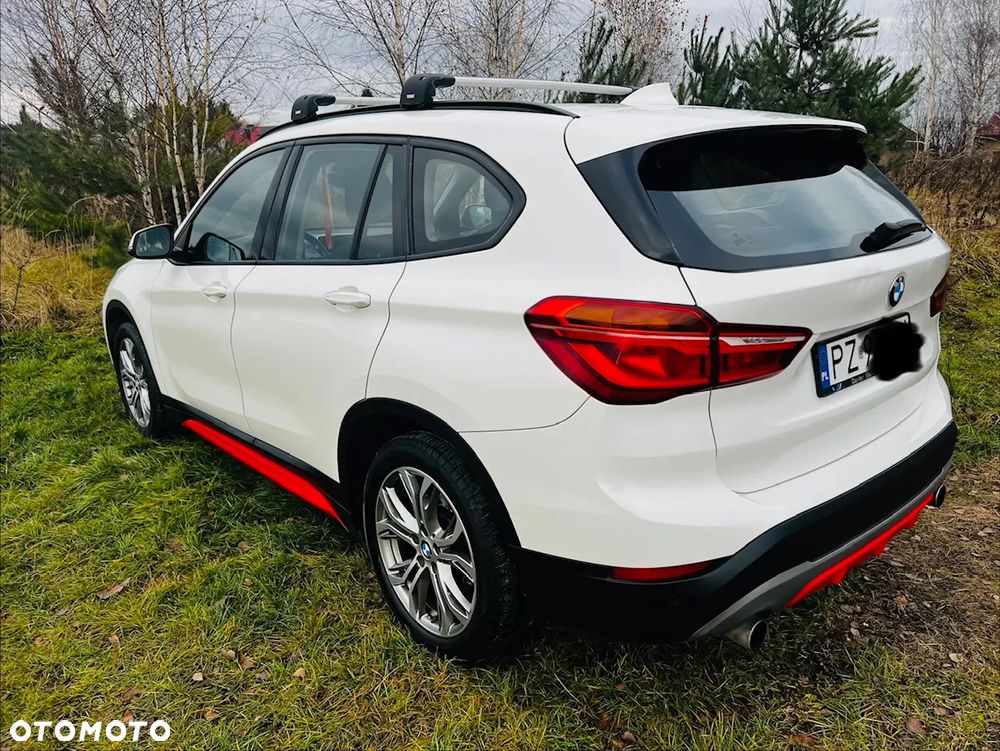 BMW X1 xDrive20i Sport Line - 5