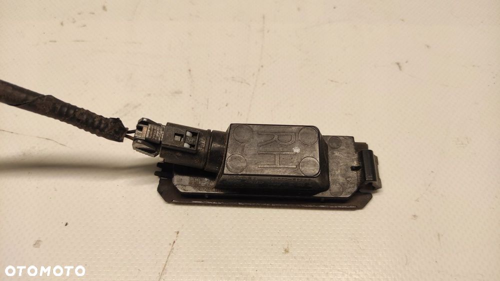 KIA RIO IV V LAMPKA TABLICY REJESTRACYJNEJ PRAWA 92502-F6000 17-23 - 5