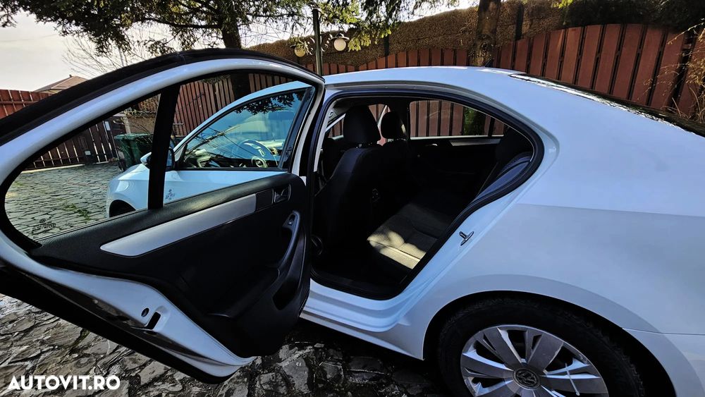 Volkswagen Jetta 1.2 TSI Trendline - 7