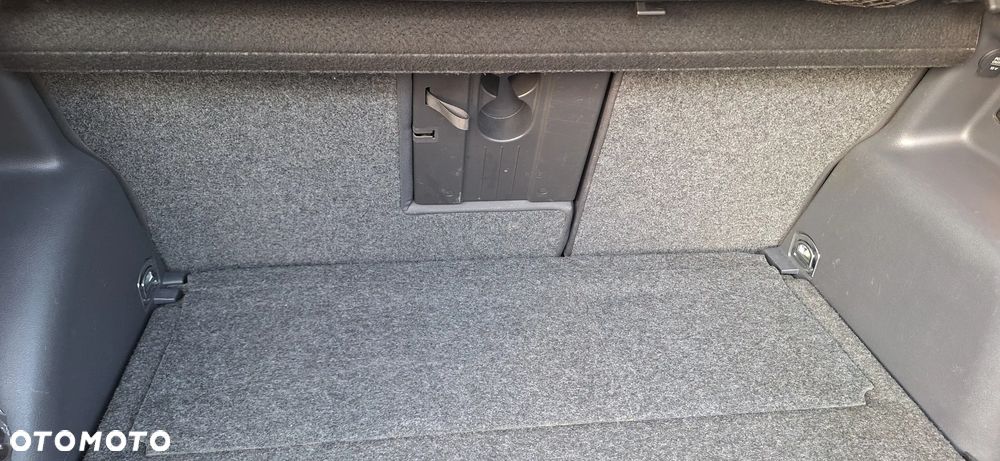 Volkswagen Golf Plus 1.6 Trendline - 31