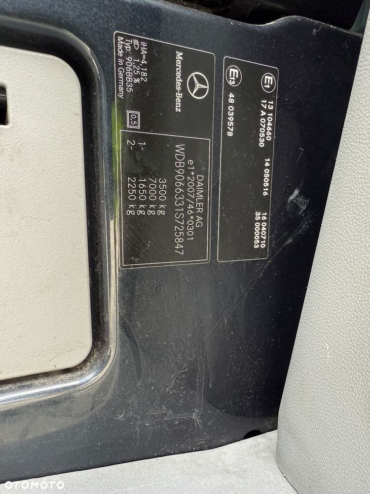 Mercedes-Benz Sprinter - 6