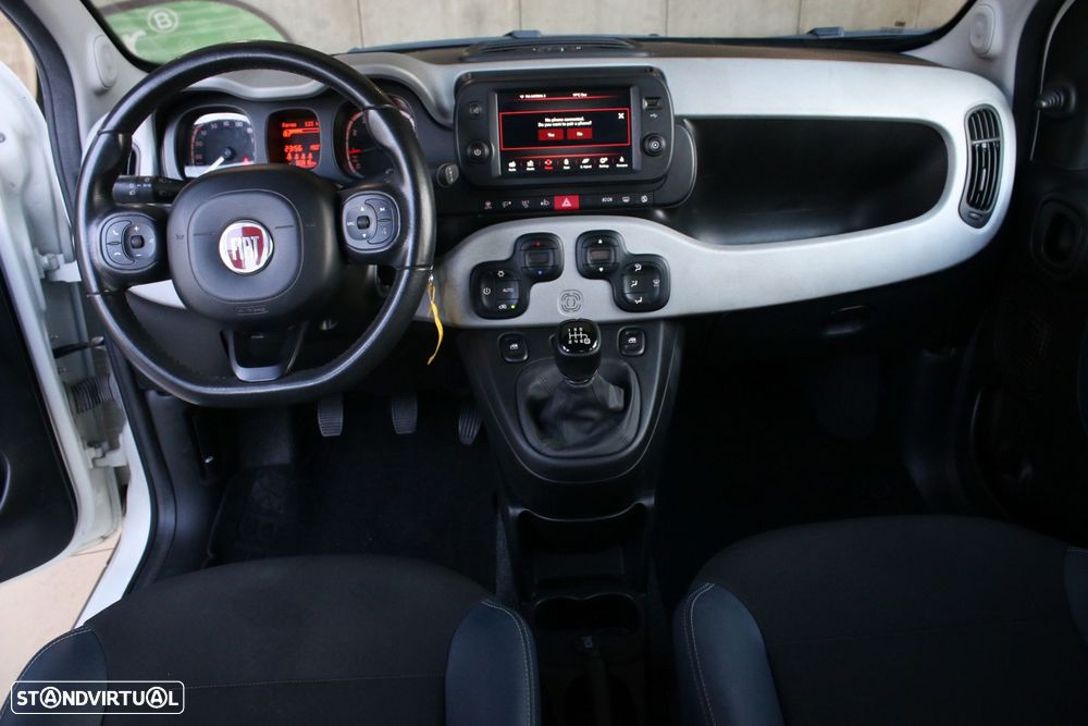 Fiat Panda 1.0 Hybrid City Cross - 32
