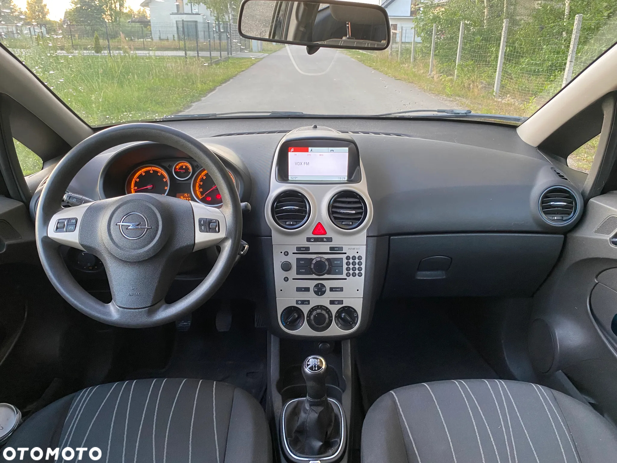 Opel Corsa 1.2 16V Navi - 16