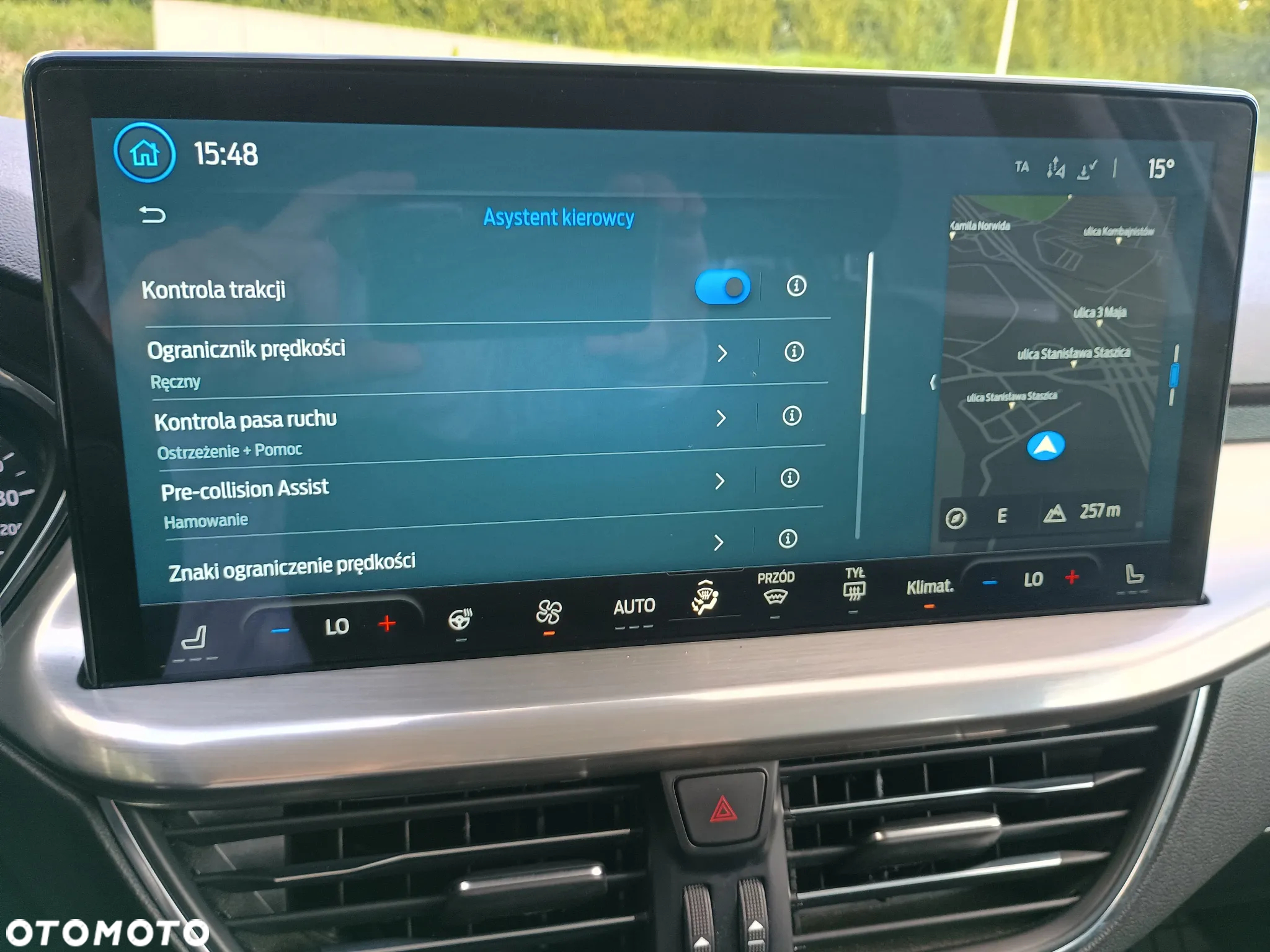 Ford Focus 1.0 EcoBoost Titanium - 21