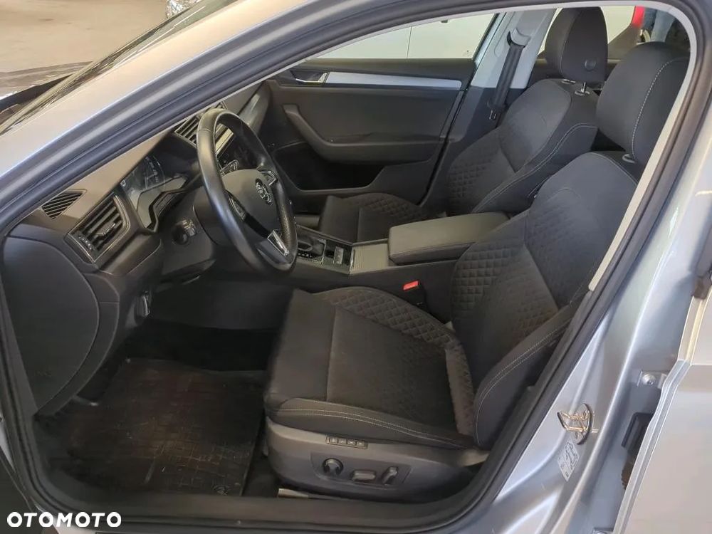 Skoda Superb 2.0 TDI SCR Style DSG - 6