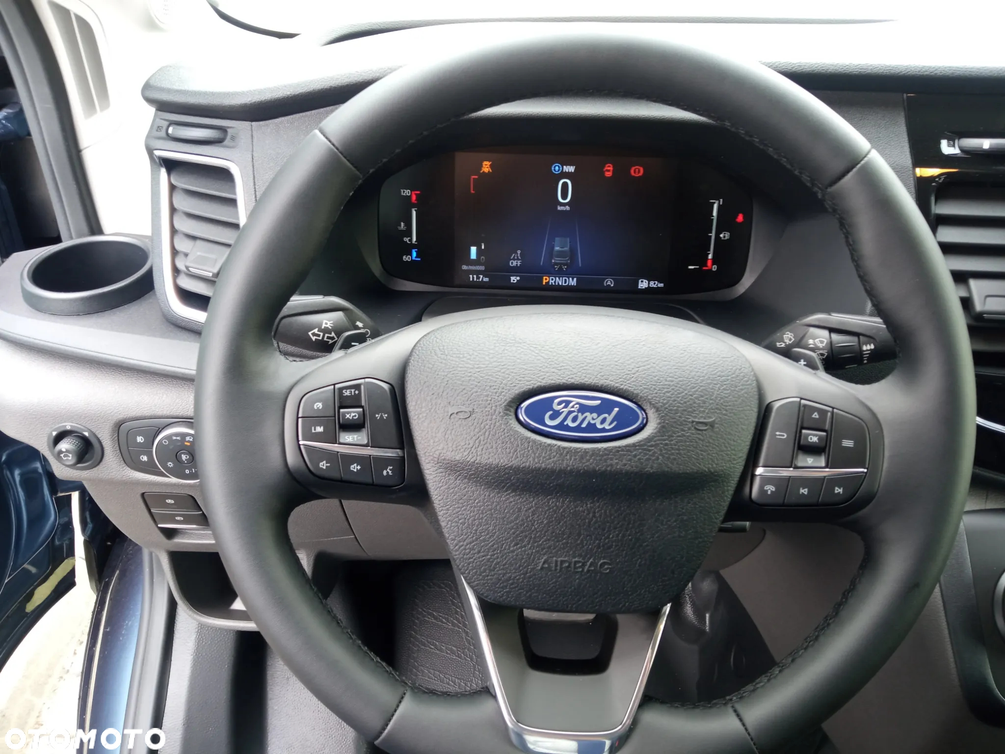 Ford Transit - 10