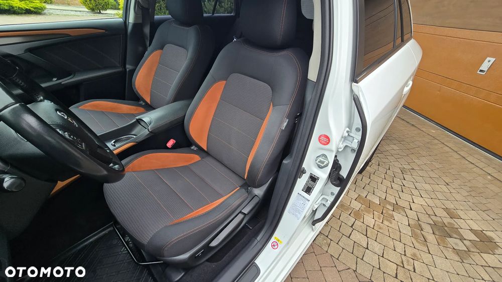 Toyota Avensis - 28