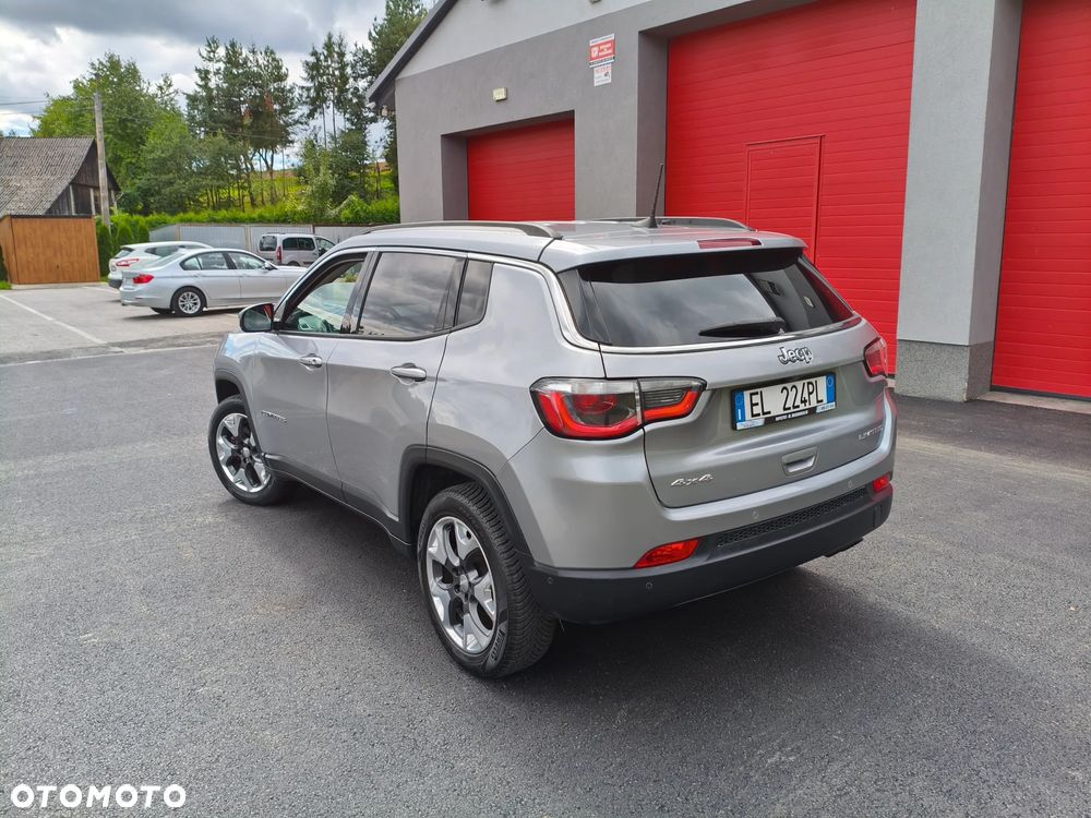 Jeep Compass - 30
