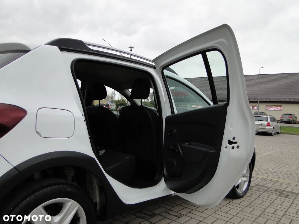Dacia Sandero Stepway TCe 90 Prestige - 19