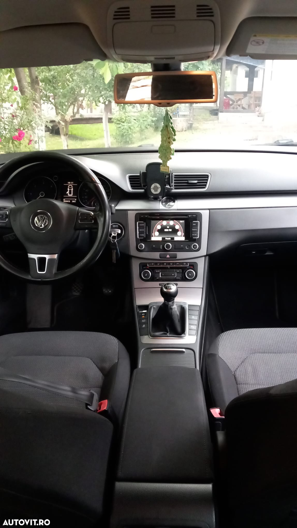 Volkswagen Passat 2.0 TDI BlueMotion Tehnology 4Motion Comfortline - 8