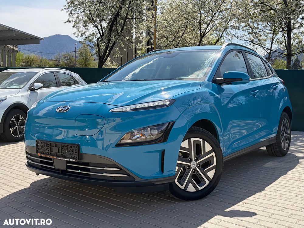 Hyundai KONA Select - 11