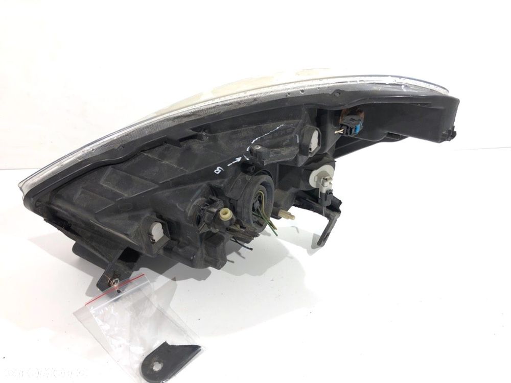 REFLEKTOR PRAWY PRZÓD  DACIA DOKKER nadwozie wielkoprzestrzenne (MPV) (KE_) 2012 - 2022 1.6 61 kW - 3