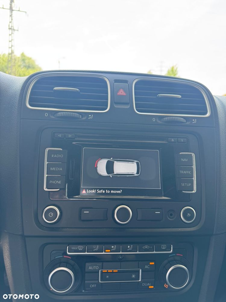 Volkswagen Golf 1.6 TDI DPF BlueMotion - 14
