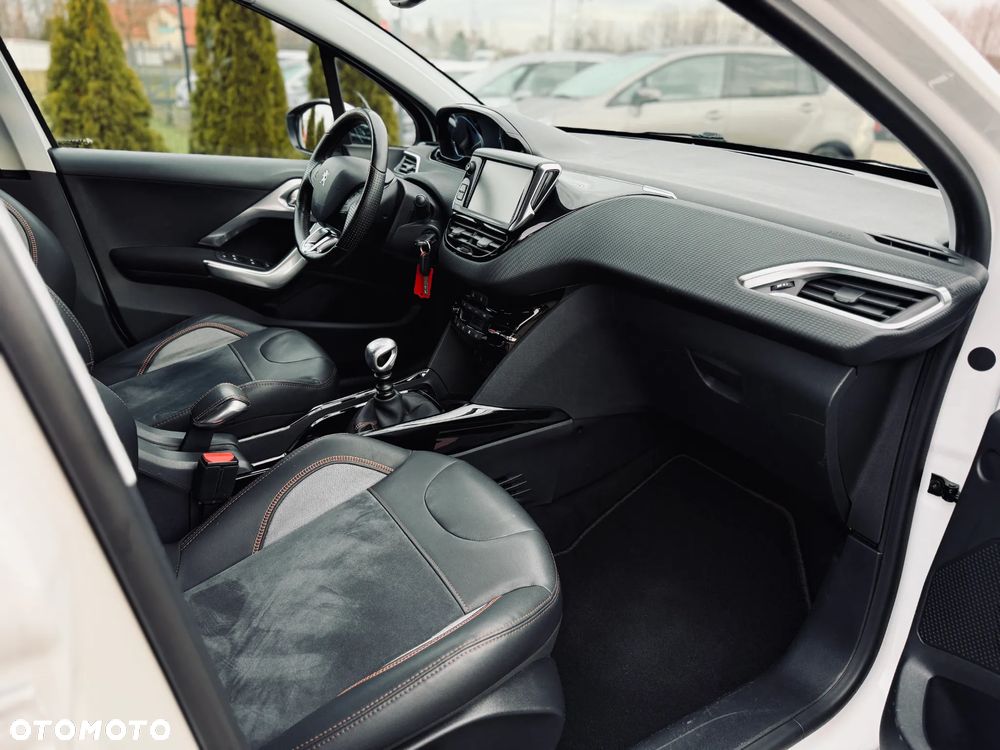 Peugeot 2008 BlueHDi FAP 120 STOP & START Crossway - 18