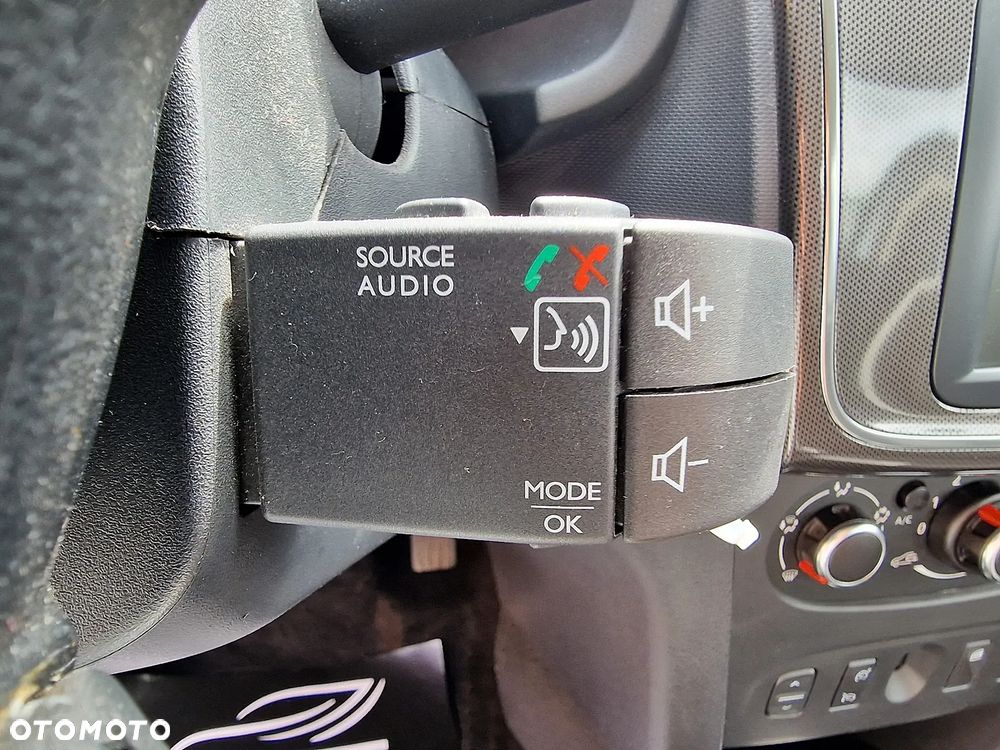 Dacia Sandero Stepway TCe 100 Celebration - 15