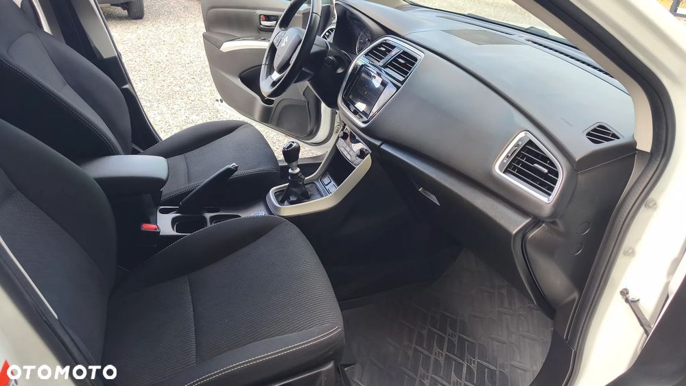 Suzuki SX4 S-Cross 1.4 Boosterjet Allgrip Comfort+ - 25