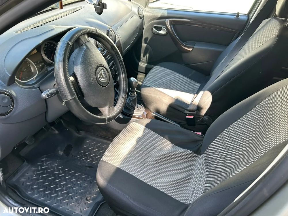 Dacia Duster 1.5 dCi 4x4 Laureate - 6