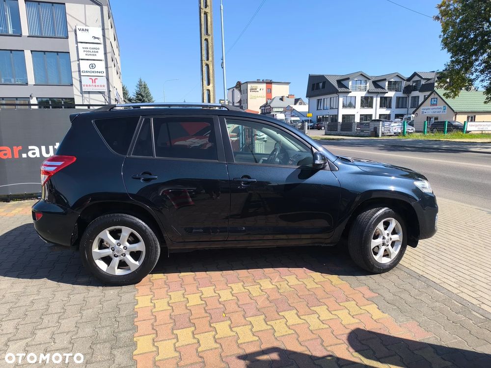Toyota RAV4 2.0 VVT-i Sol - 2
