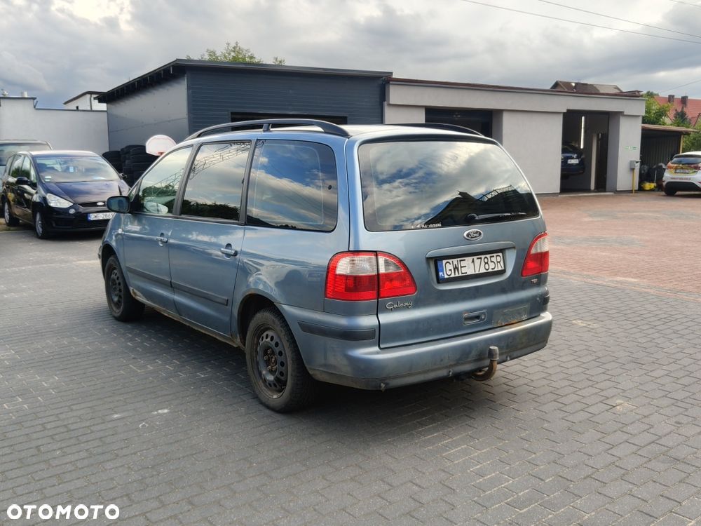 Ford Galaxy - 2