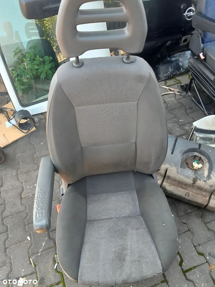 Fotel kierowcy Peugeot Boxer 08r - 1