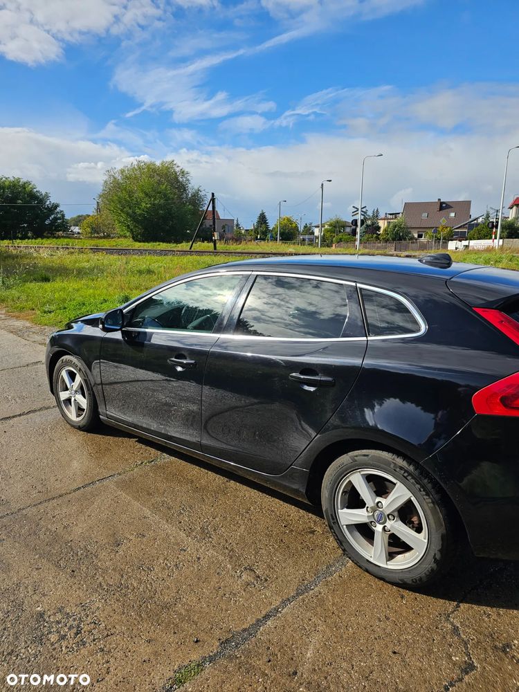 Volvo V40 D2 - 7