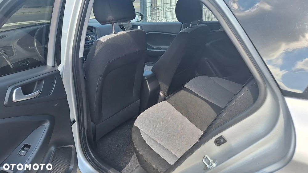 Hyundai i20 1.2 BlueDrive Comfort - 19