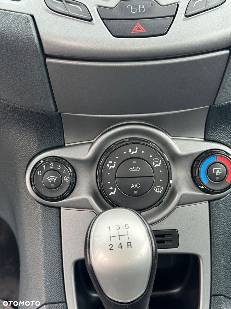 Ford Fiesta 1.6 TDCI Style - 6