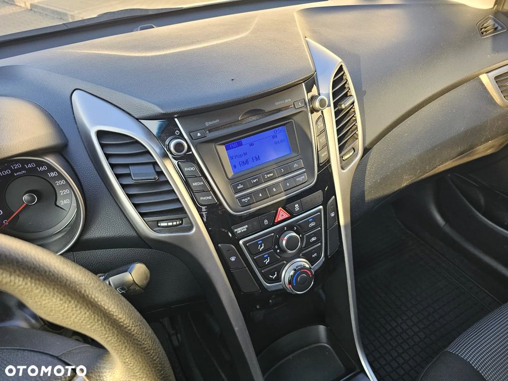 Hyundai i30 1.4 CRDi Premium - 16