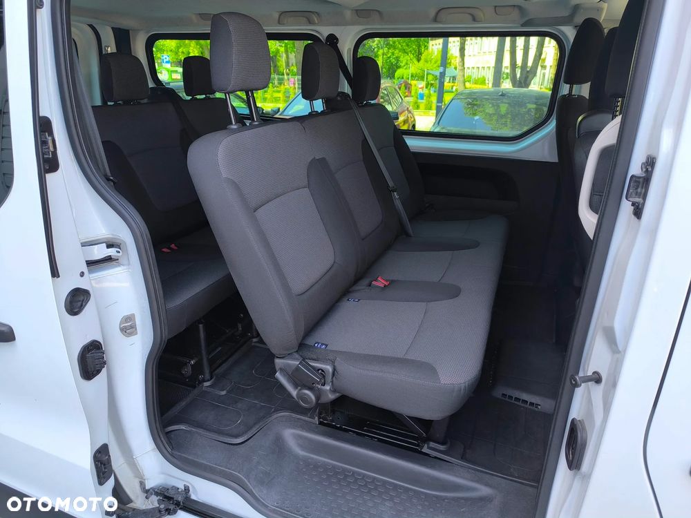 Renault Trafic 2.0 dCi - 8