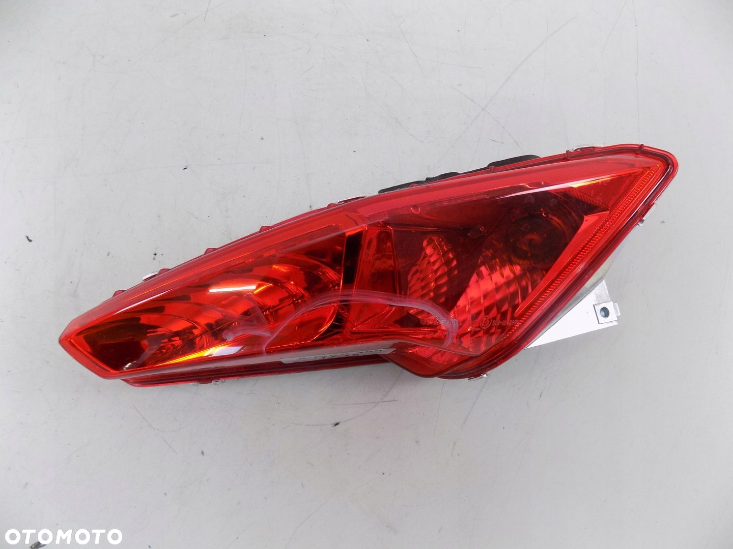 YAMAHA X-MAX 400 14-18 LAMPA TYLNA TYŁ PRAWA - 3