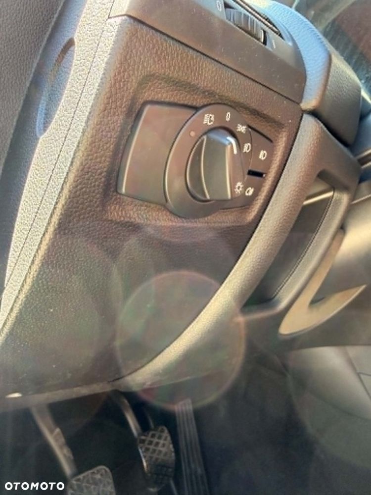 BMW Seria 1 118d DPF Edition Lifestyle - 21