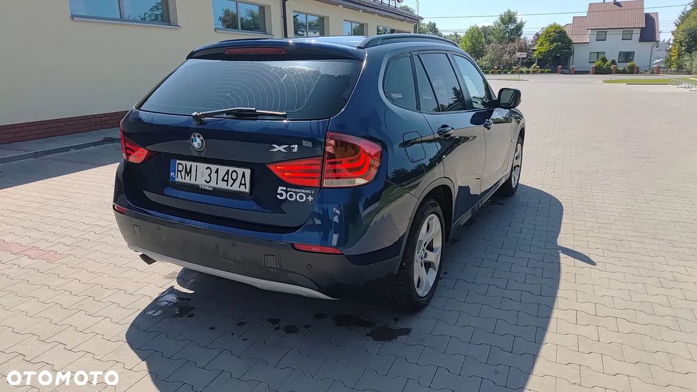 BMW X1 sDrive18d Sport Line - 4