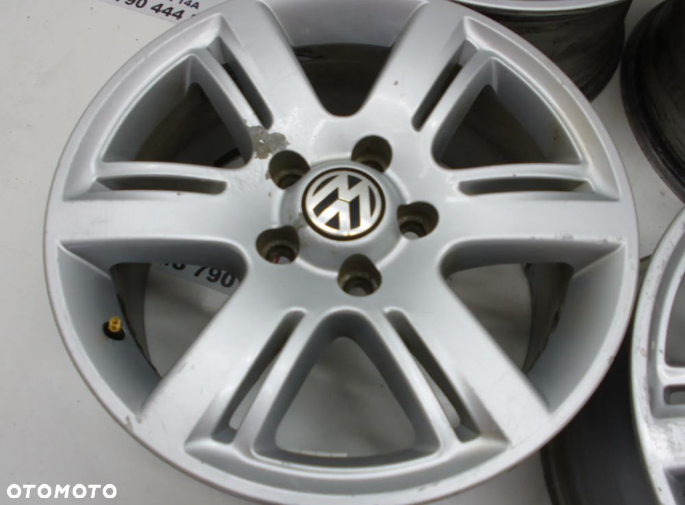 VW Amarok 2H 2011 Felga Felgi Aluminiowe 5x120 et49 8Jx17'' - 5