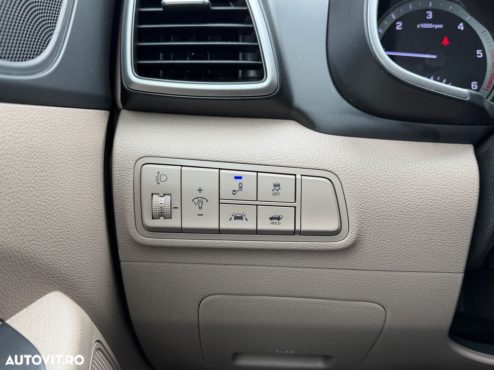 Hyundai Tucson blue 1.6 CRDi 2WD DCT Premium - 20