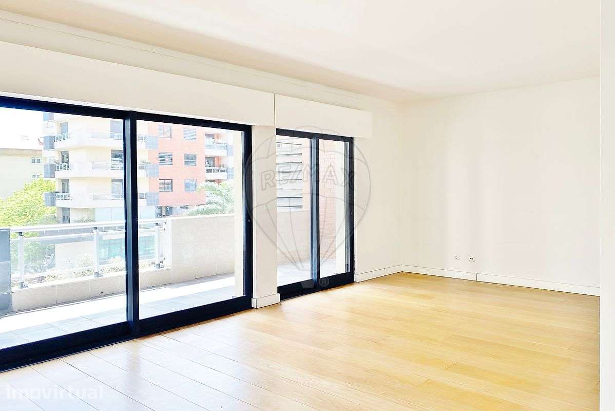 Apartamento T2 para arrendamento - Grande imagem: 2/14