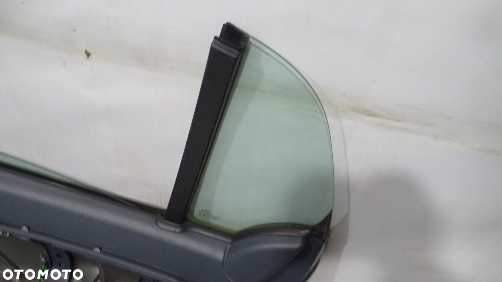 DRZWI PRAWY PRZÓD SMART FORTWO I - 4