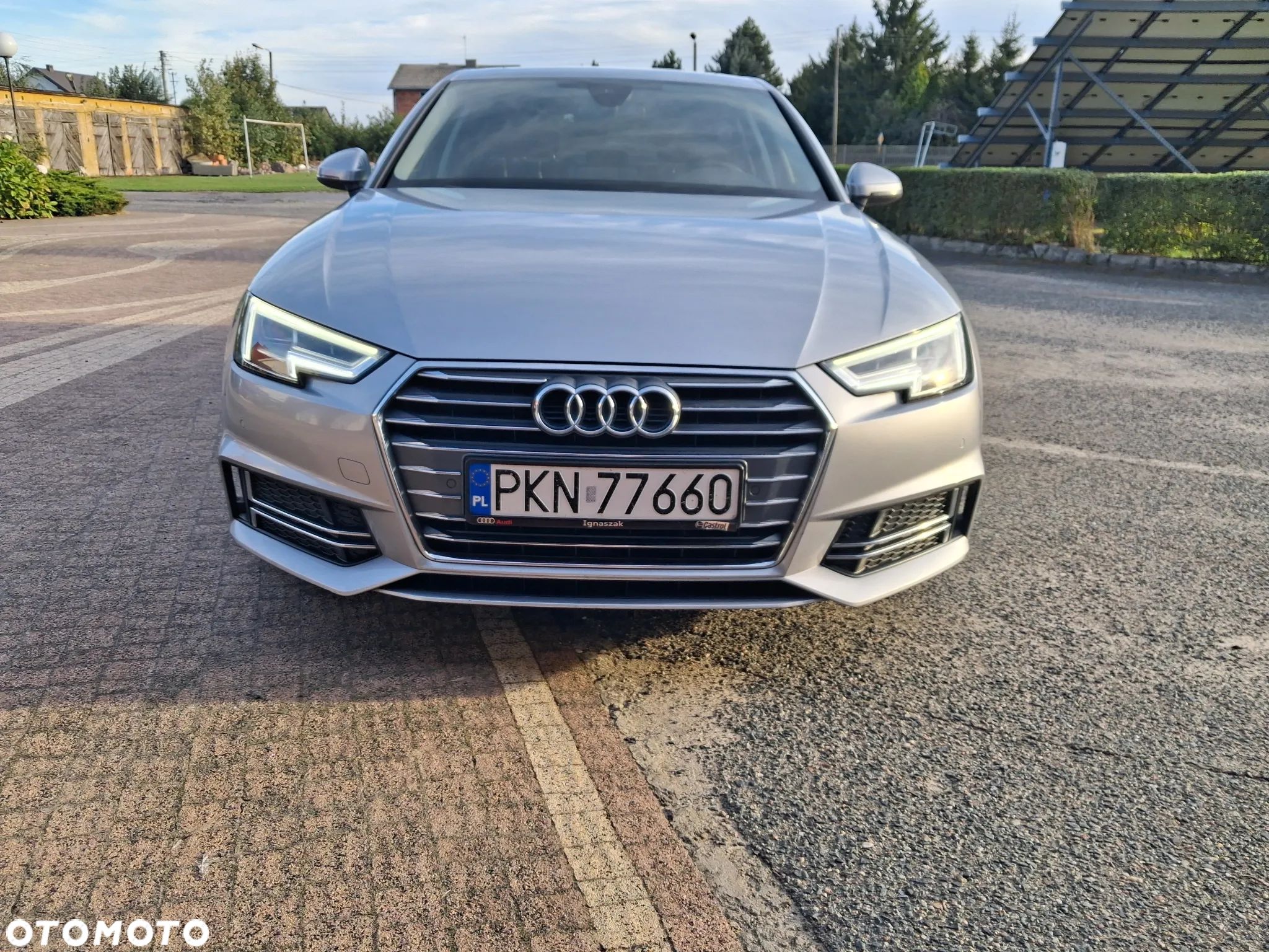 Audi A4 - 1