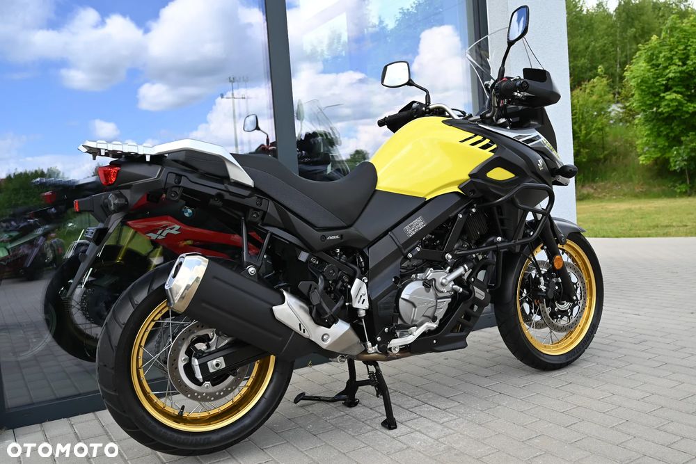 Suzuki DL - 40