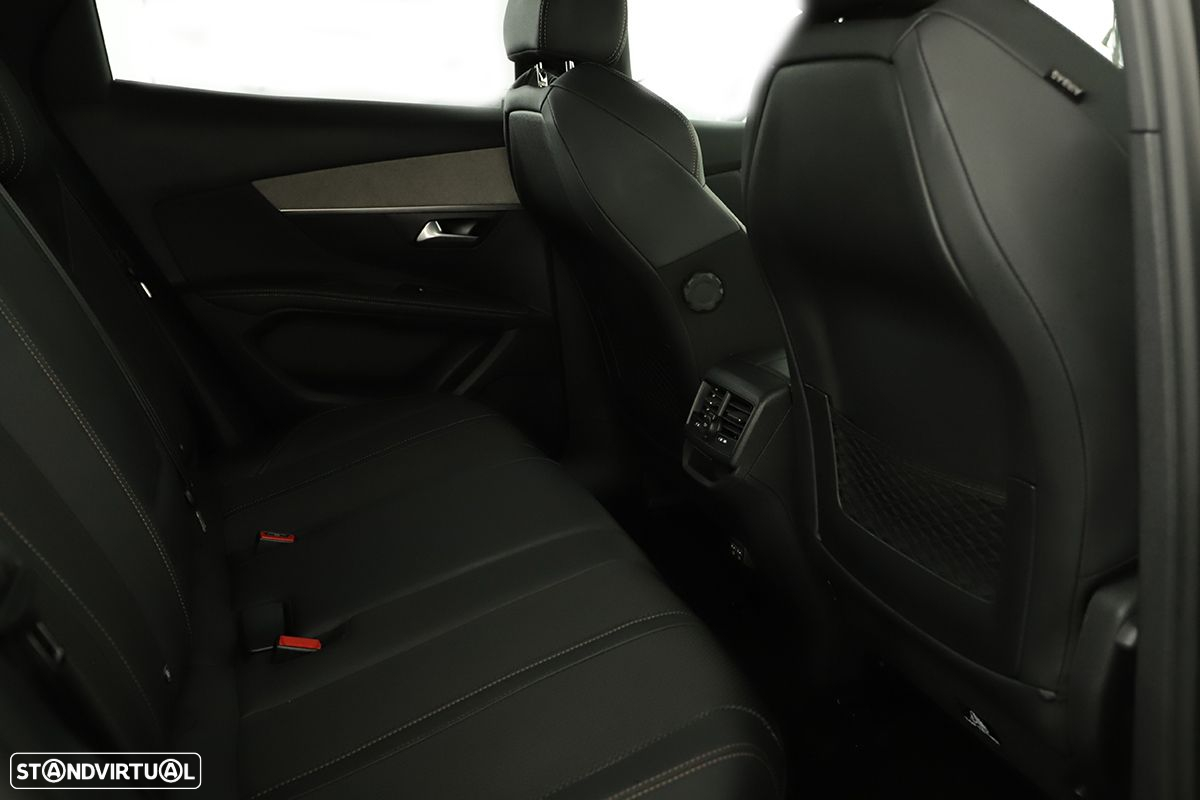 Peugeot 3008 1.2 PureTech GT EAT8 - 23