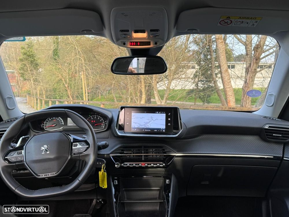 Peugeot 2008 1.2 PureTech Allure Pack EAT8 - 19