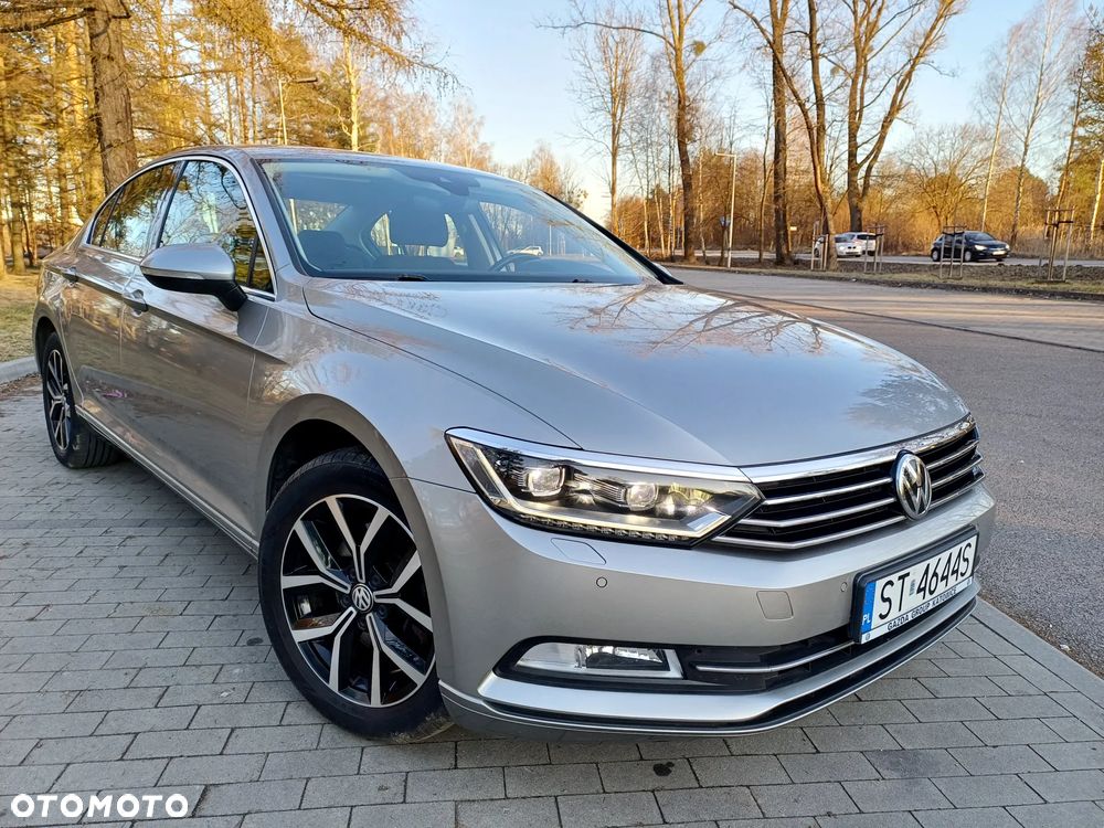 Volkswagen Passat 1.8 TSI BMT Comfortline - 17