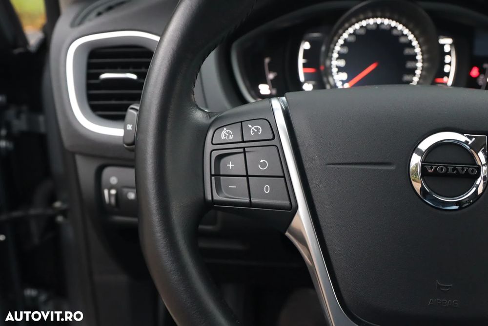 Volvo V40 D2 Kinetic - 21