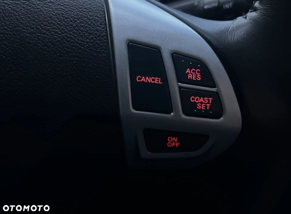 Mitsubishi Lancer 1.8 Intense - 22
