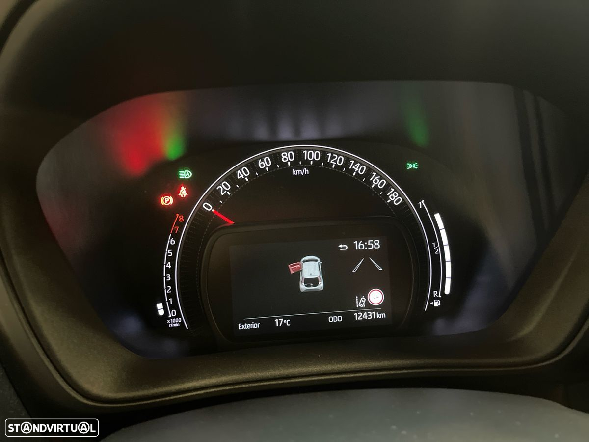 Toyota Aygo X 1.0 Undercover - 14