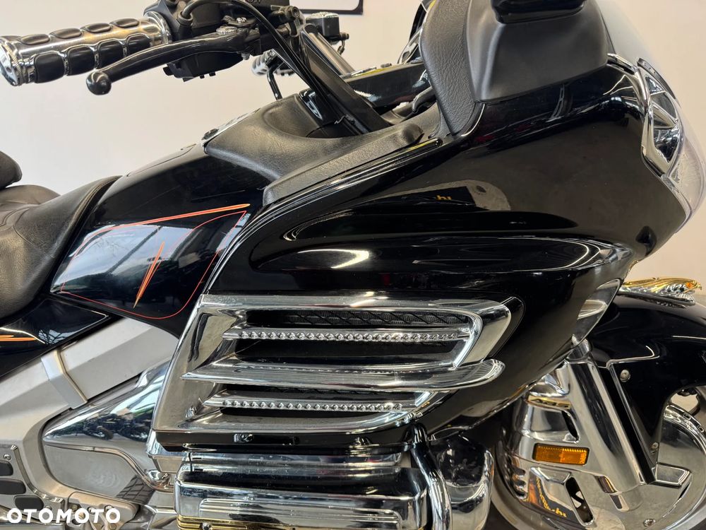 Honda GL - 10